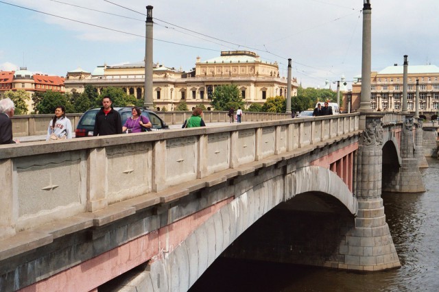 Мост Манеса
