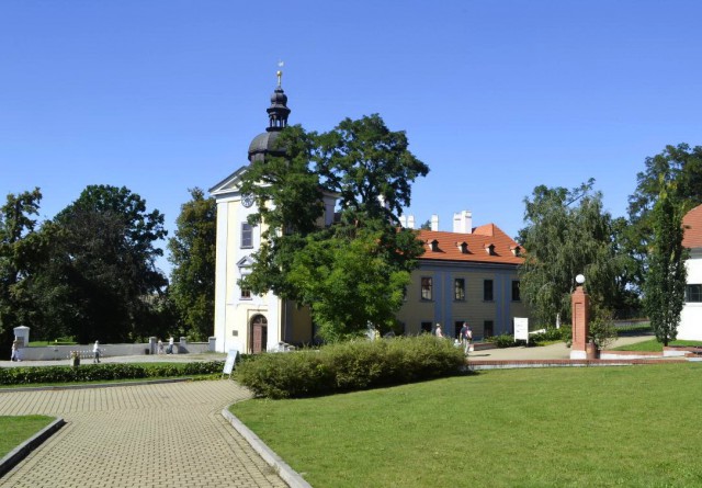 Замок Цтенице (Zámek Ctěnice)