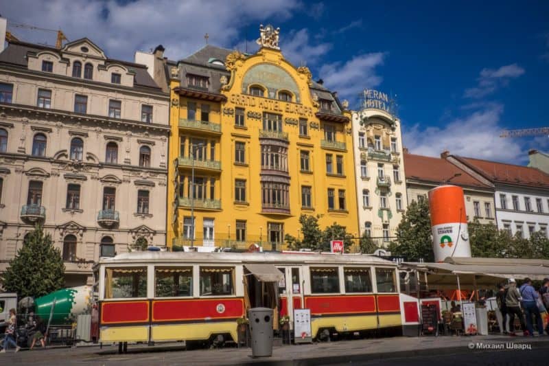 Гранд отель «Европа» (Grand Hotel Evropa) и отель «Меран» (Meran)